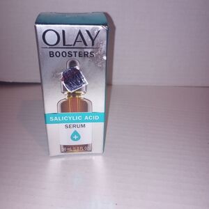 OLAY Boosters Serum in Silver and Teal